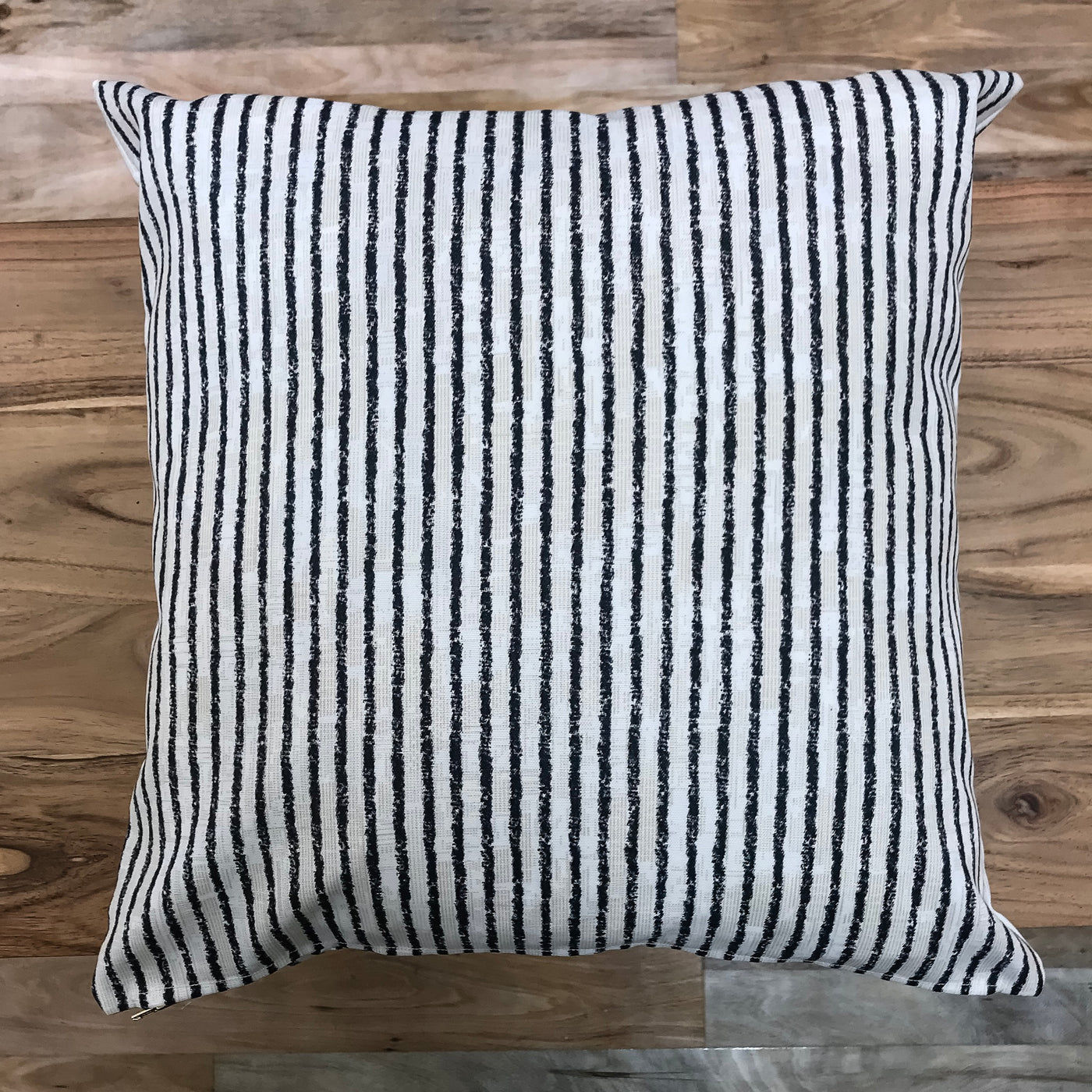 Classic black stripe outdoor pillows - HAMILTON - Studio Pillows